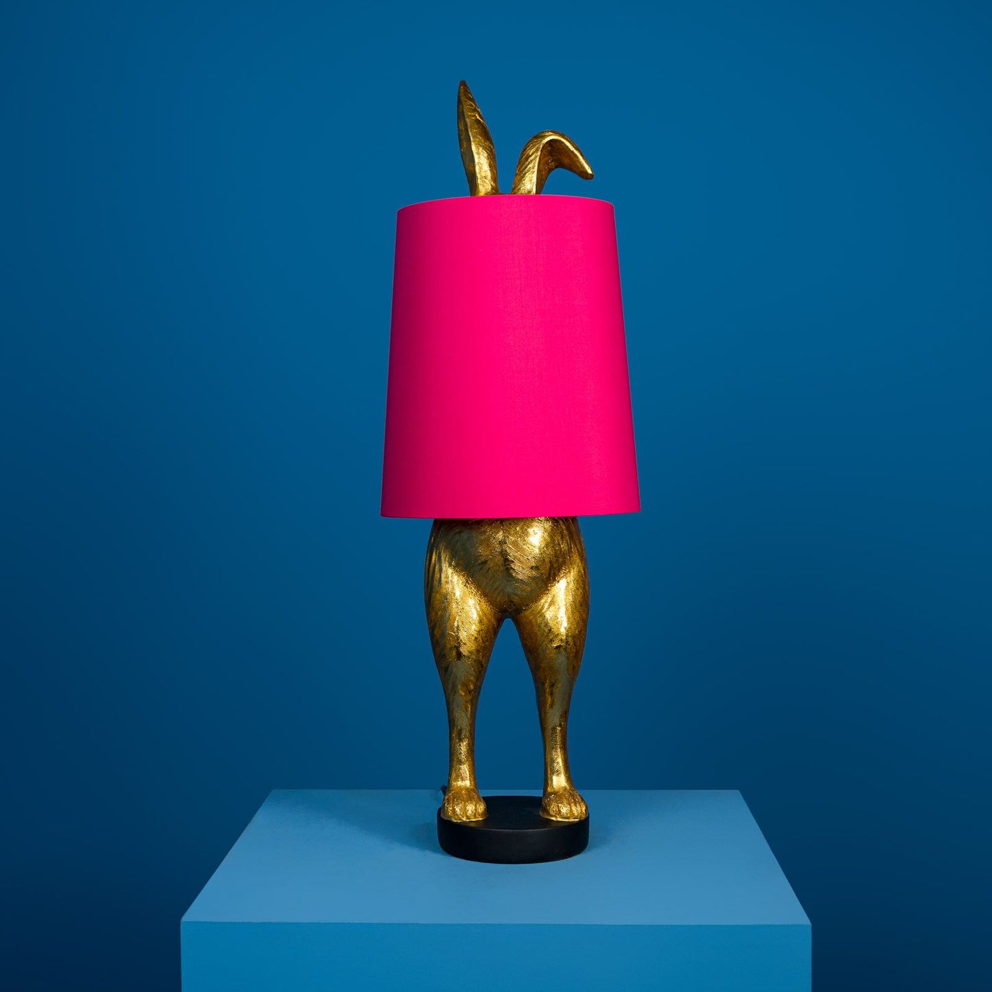Coniglio Oro - Lampada da Tavolo “Hiding Bunny” di Warner Voss