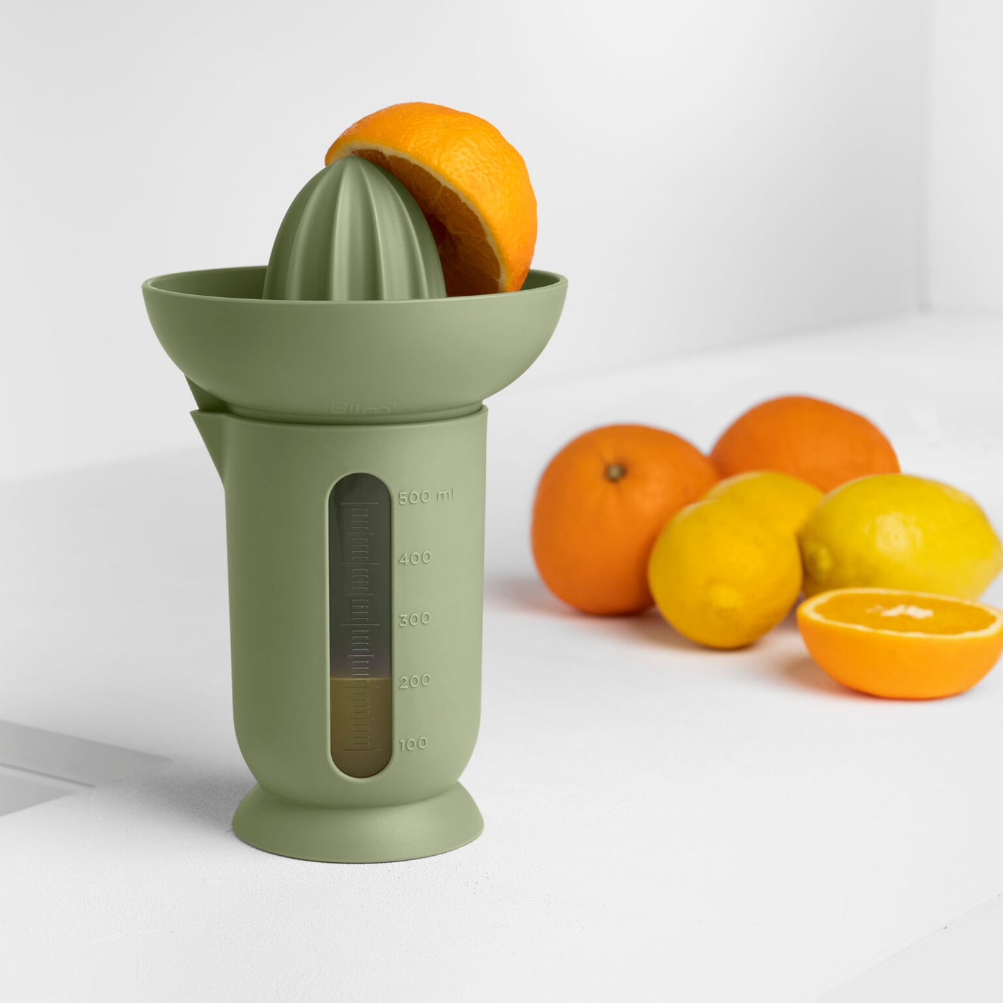 Spremiagrumi “UFO” Blim Plus con Caraffa Graduata “QB” da 500ml