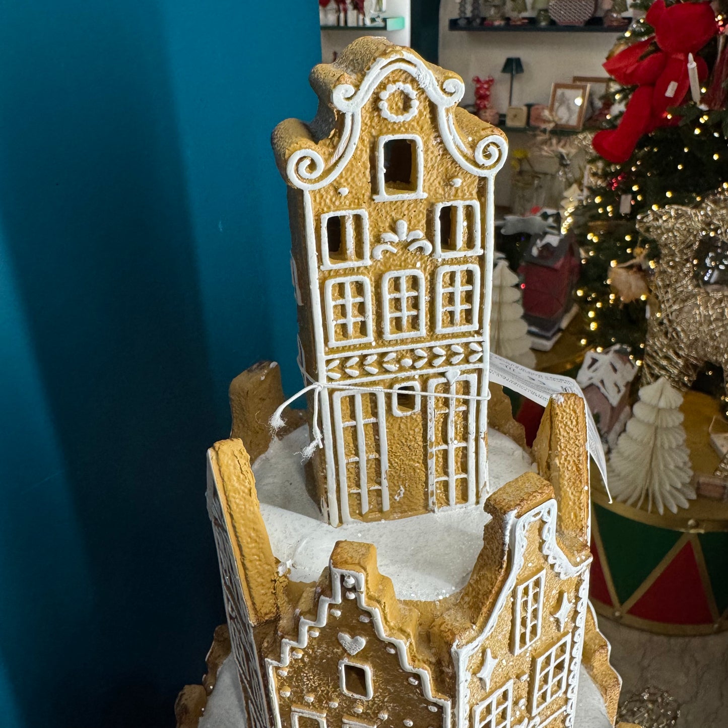 Decoro Natalizio Casetta Marzapane con luci