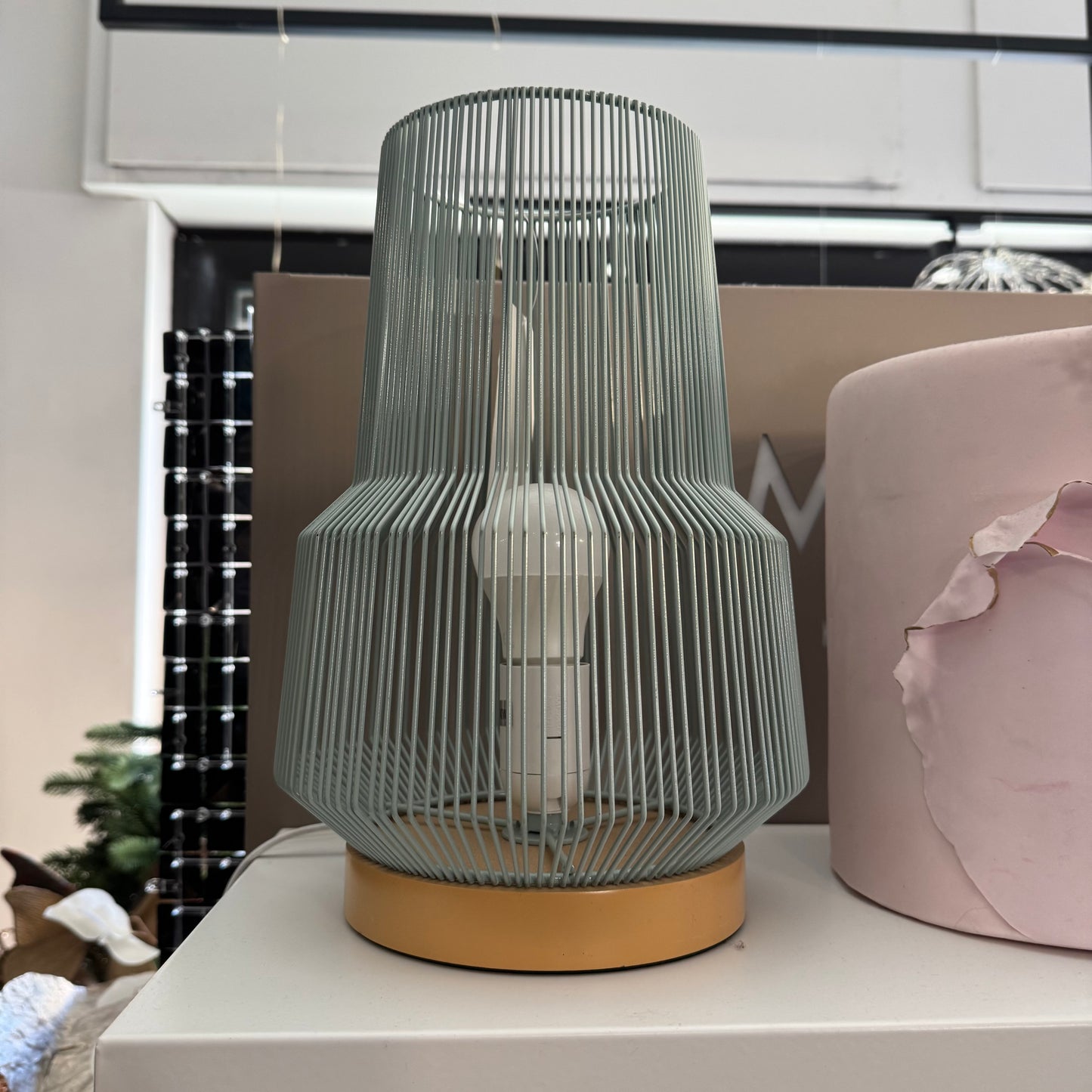 Lampada "Millefili" Metal in 3 Varianti di Colore e Forma