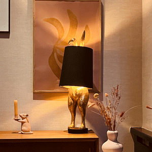Coniglio Oro - Lampada da Tavolo “Hiding Bunny” di Warner Voss